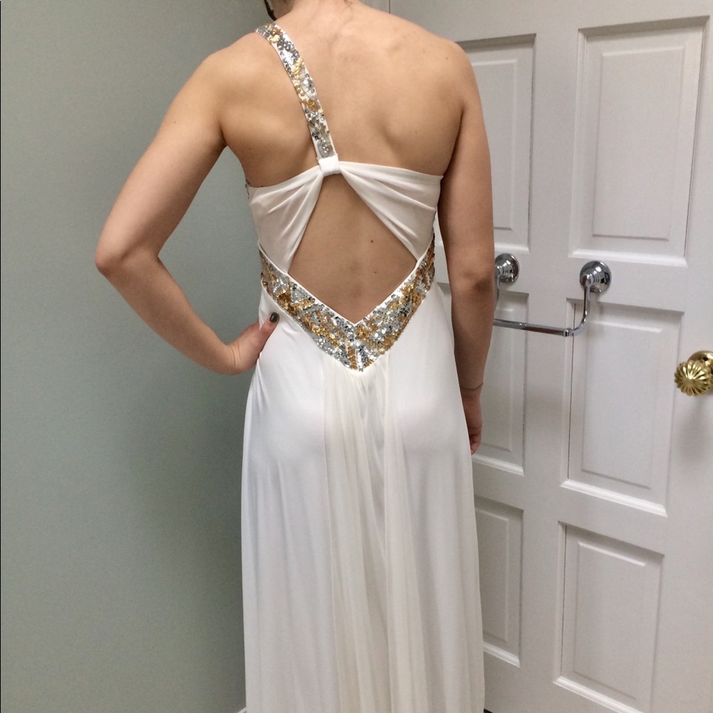 My Michelle Prom Formal Backless Dress Size 5 NWOT